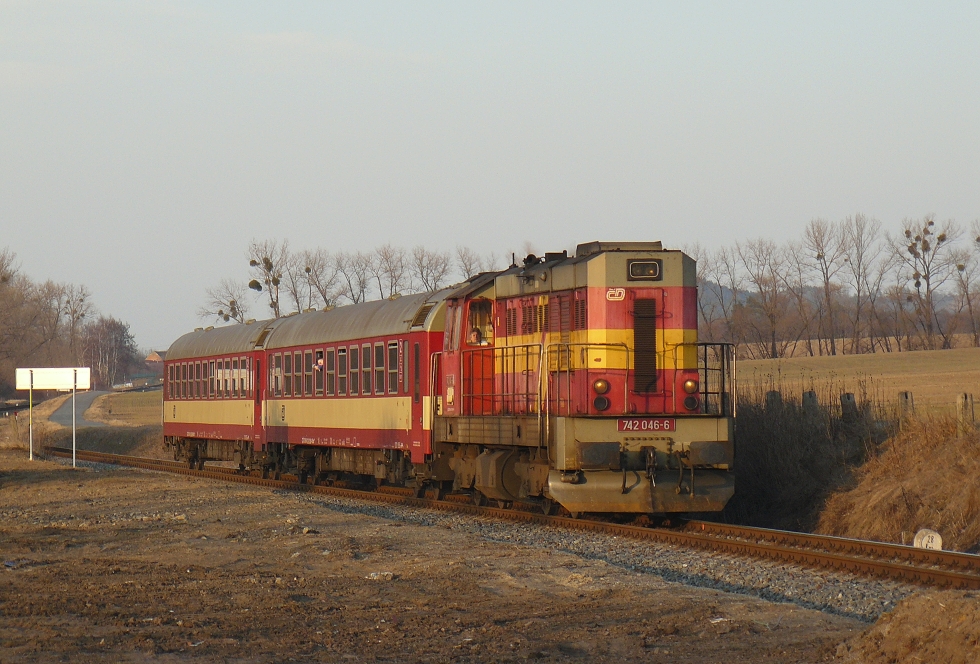 742 046-6