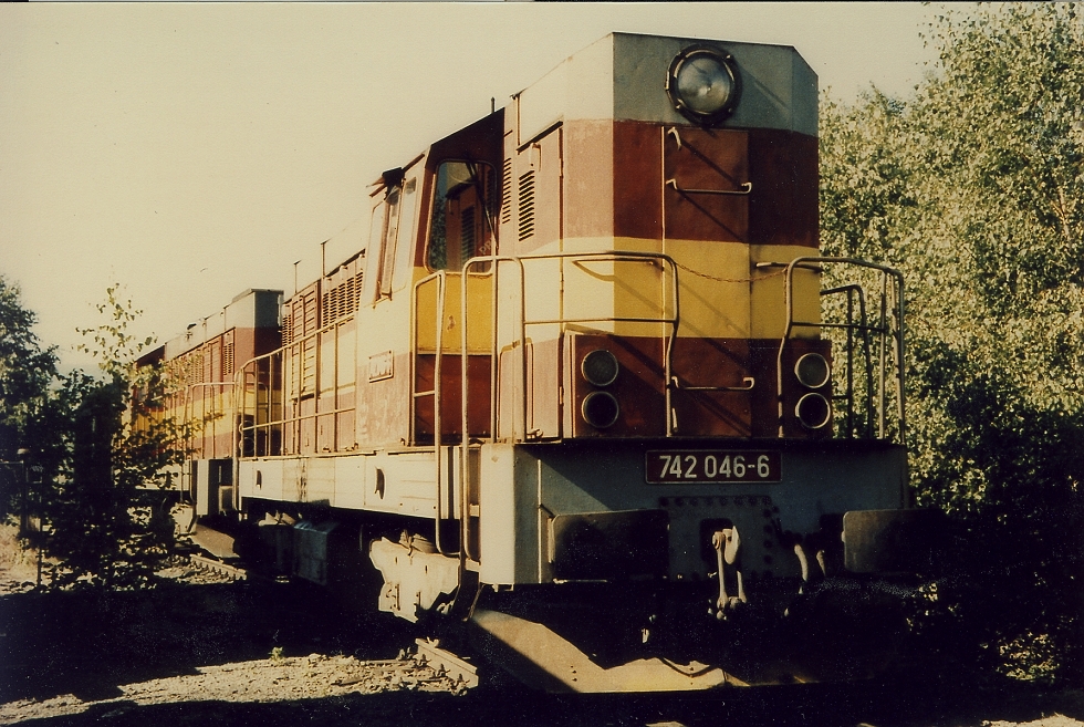 742 046-6