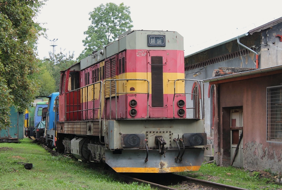 742 046-6