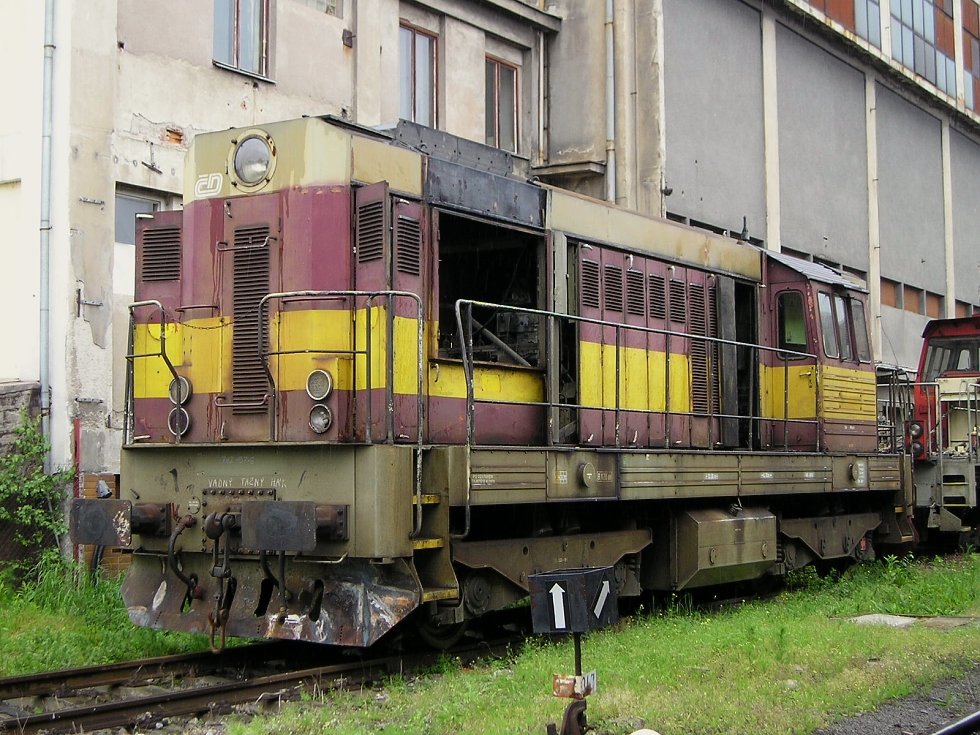 742 197-7