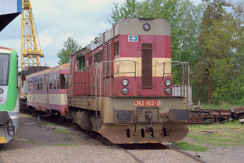 742 153-0