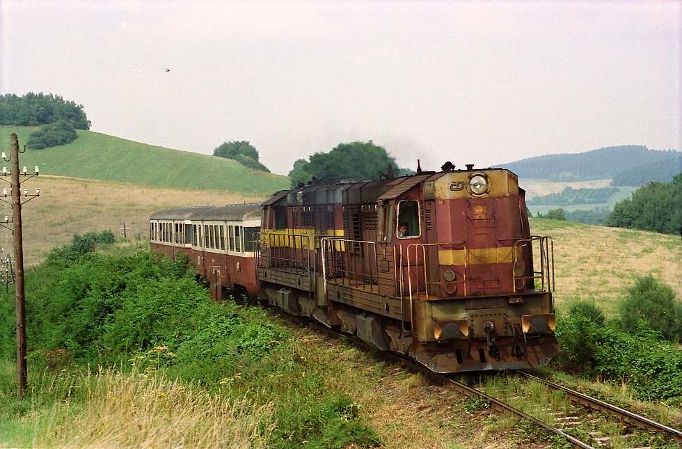 742 069-8