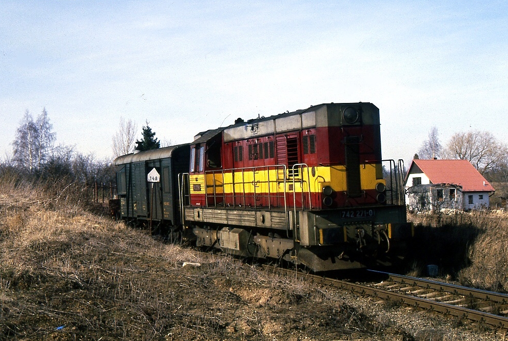 742 271-0