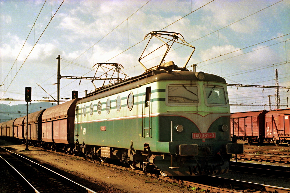 140 061-3
