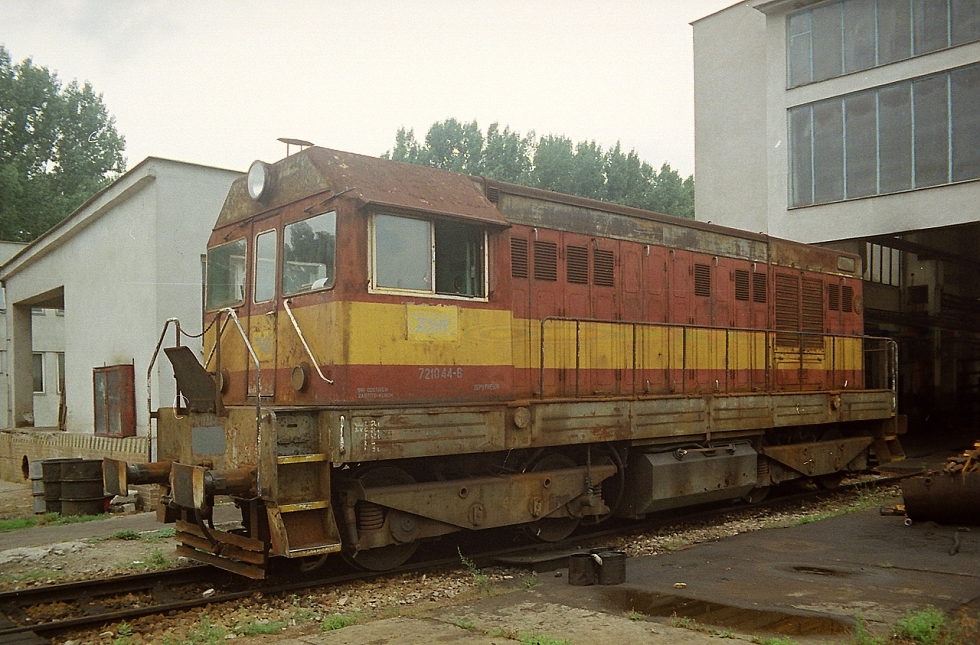 721 044-6