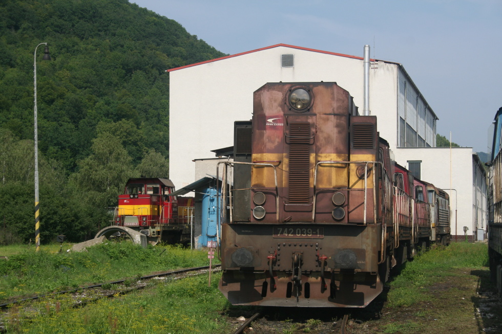 742 039-1