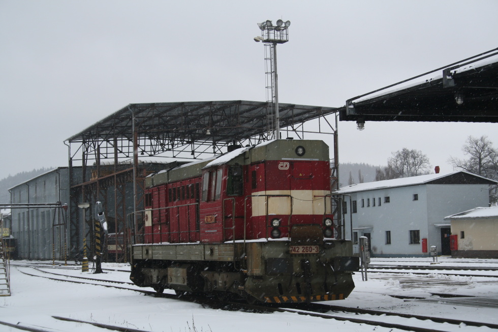 742 260-3