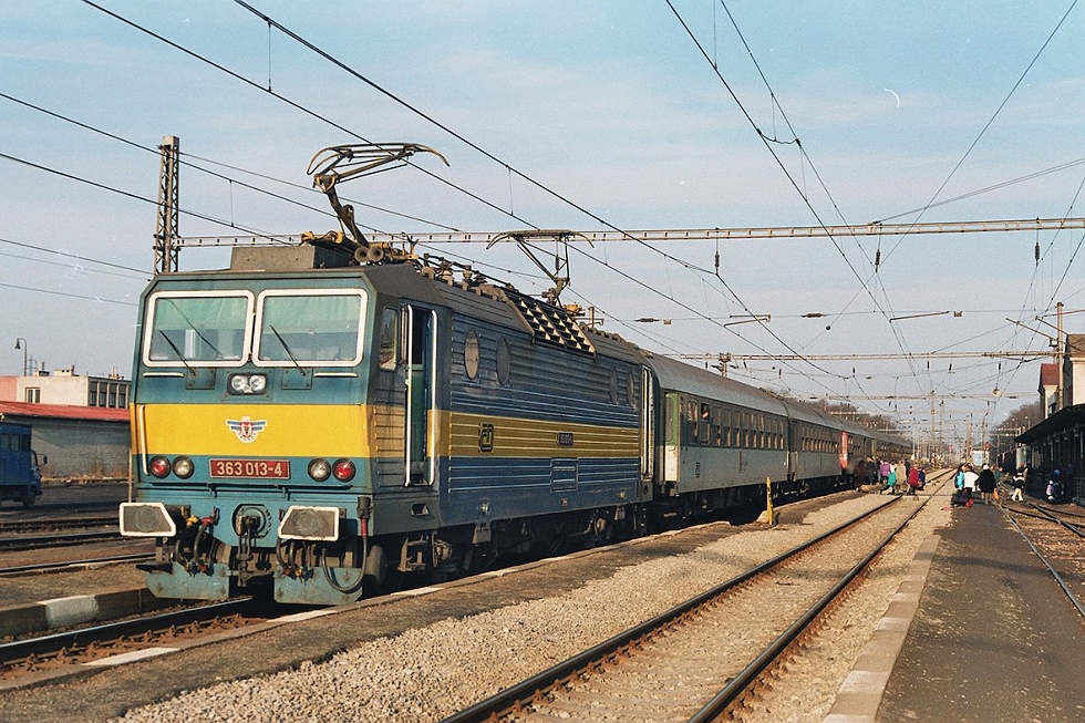 363 013-4