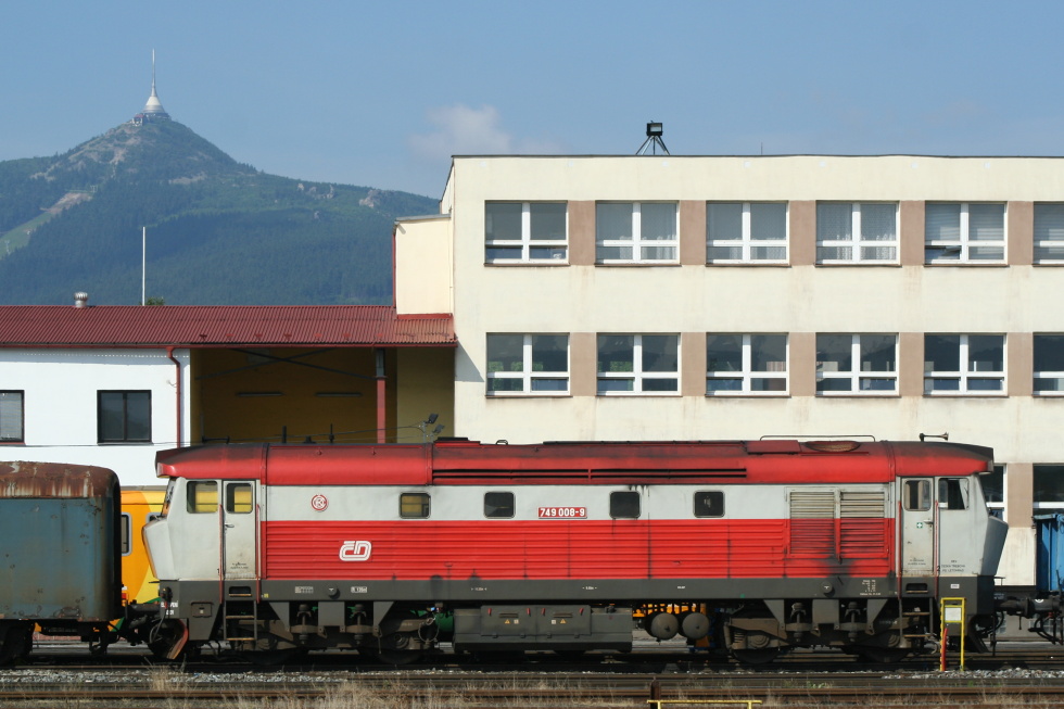 749 008-9