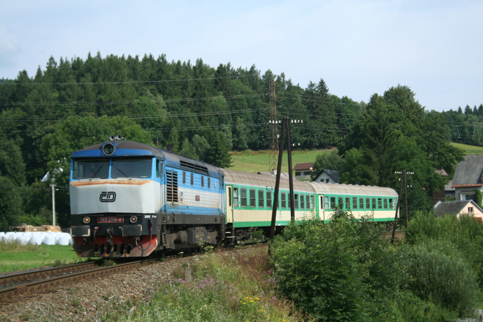 749 259-8