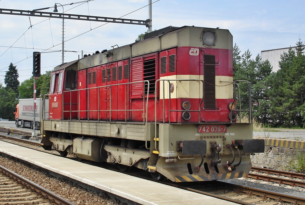 742 036-7
