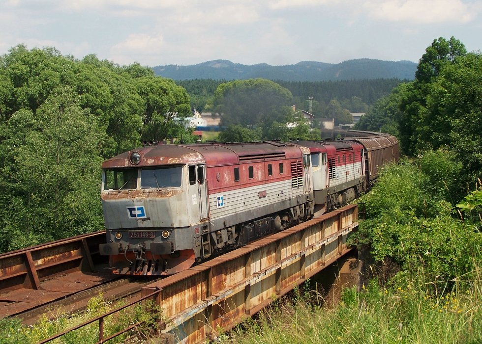 751 148-8