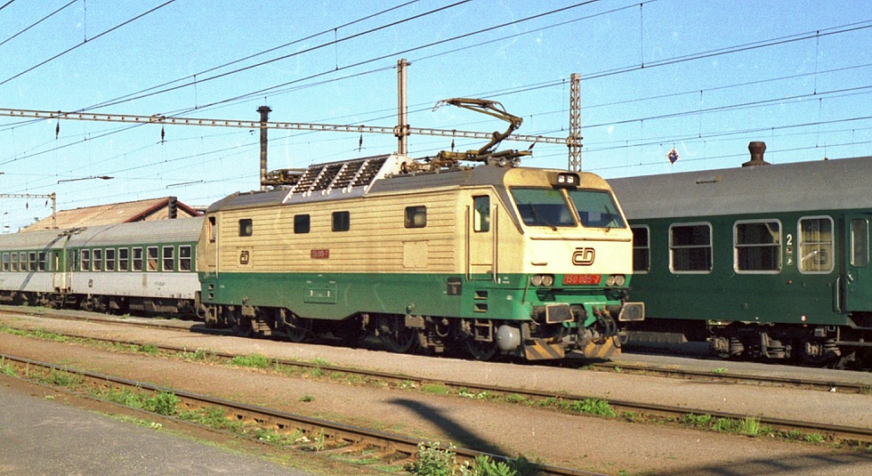 150 005-7