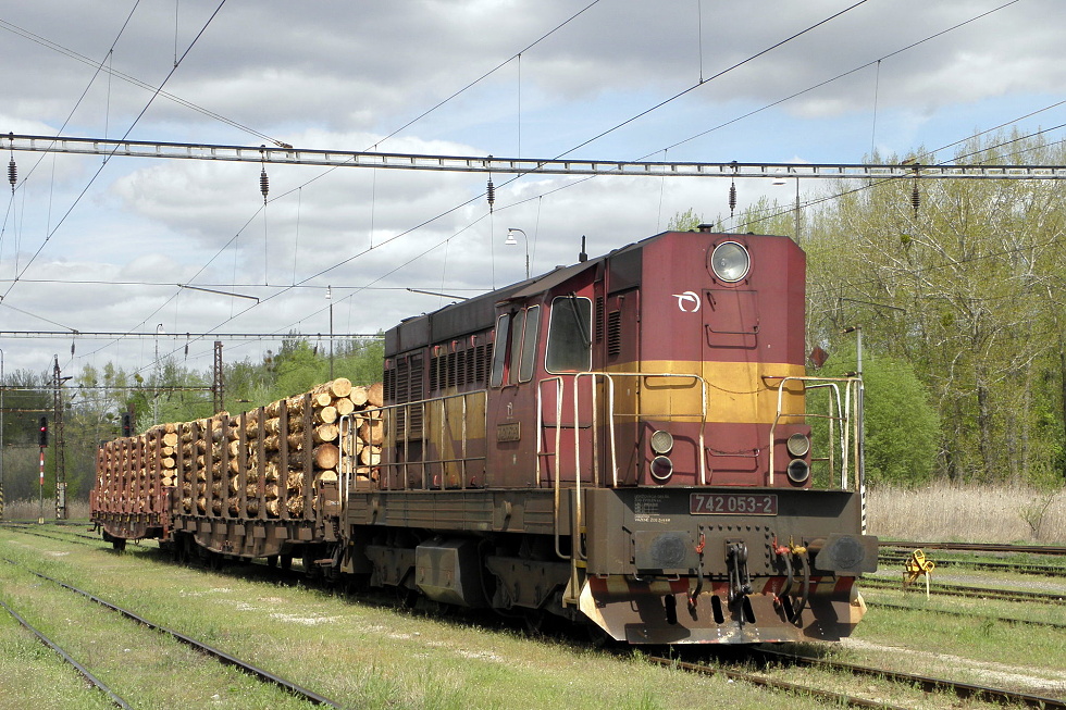 742 053-2