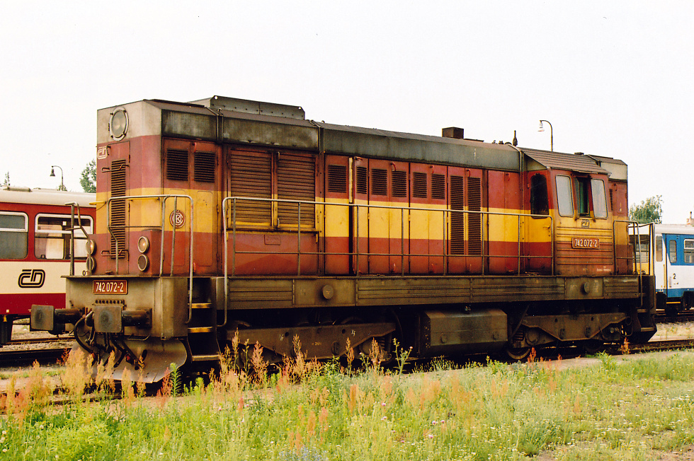 742 072-2