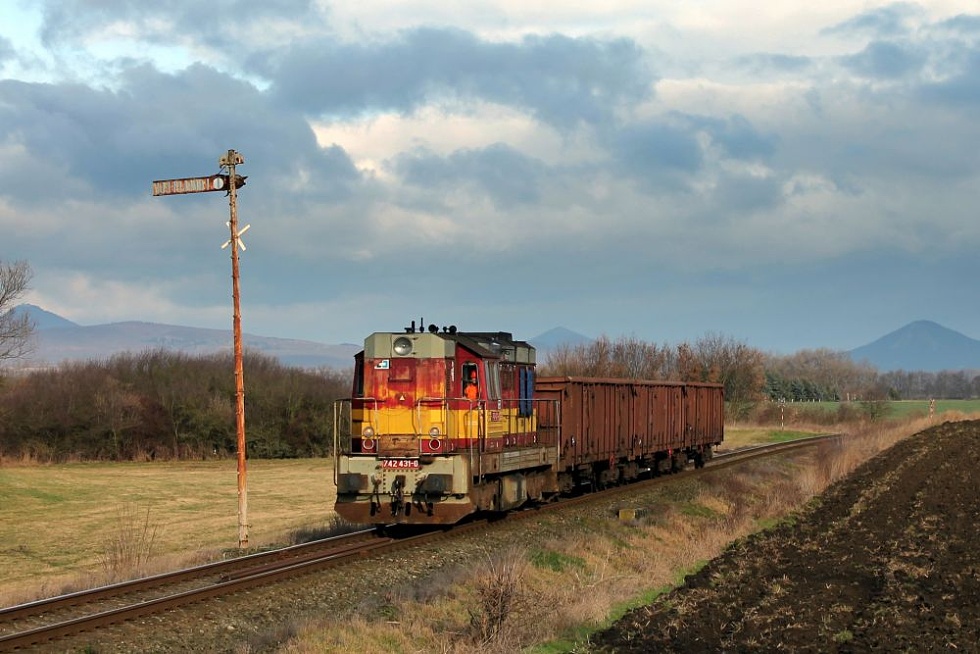 742 431-0