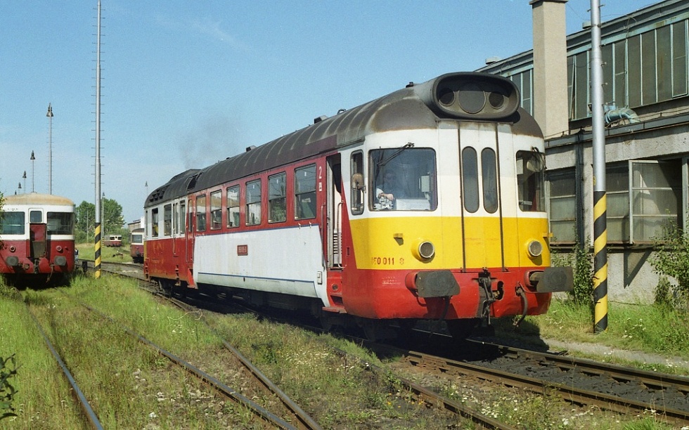 850 011-8