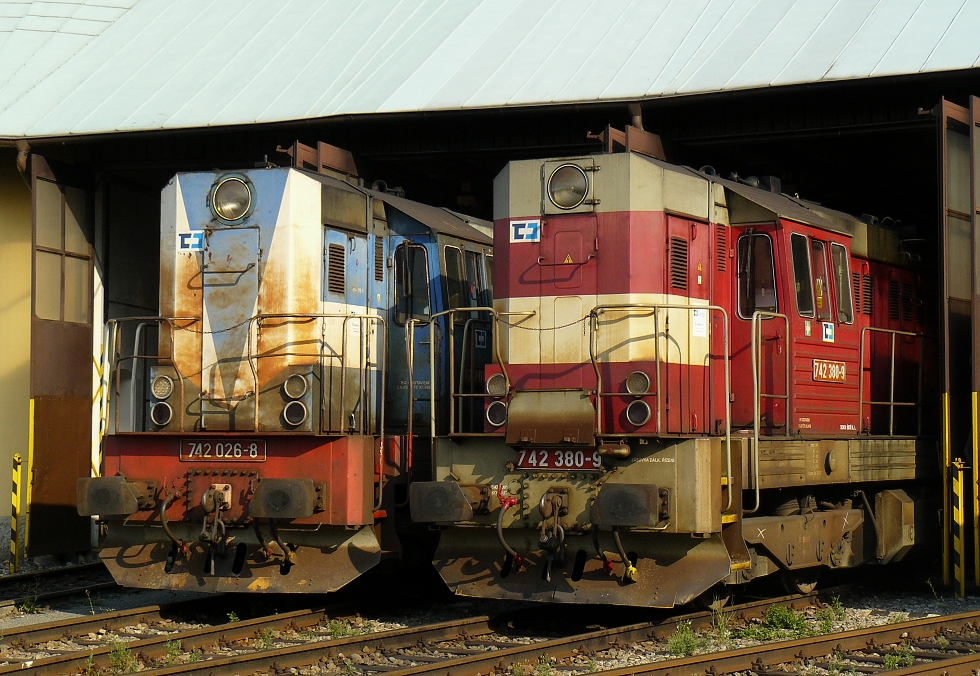 742 026-8