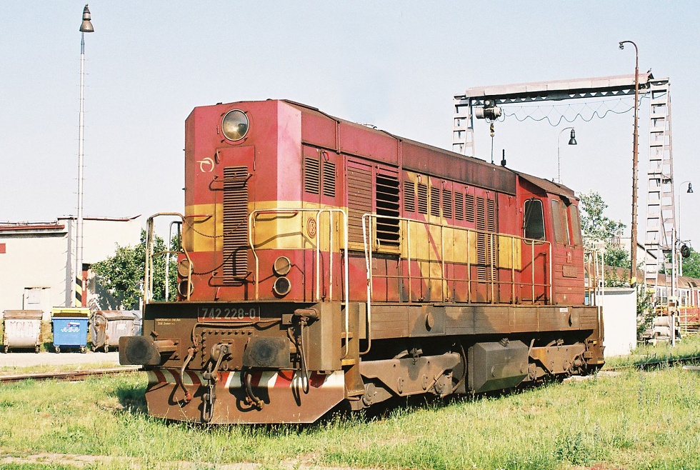 742 228-0