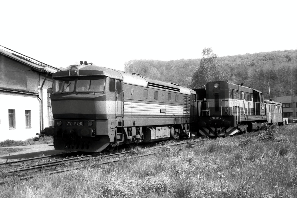 751 148-8