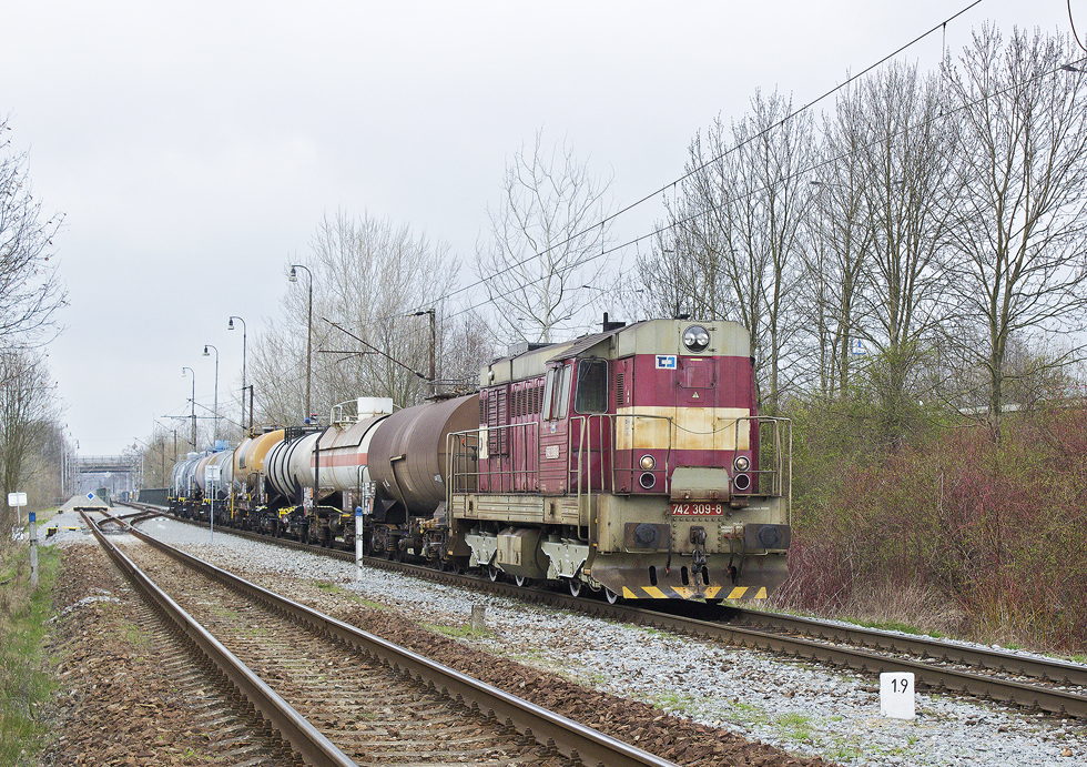 742 309-8
