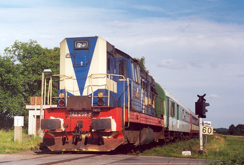 742 259-5