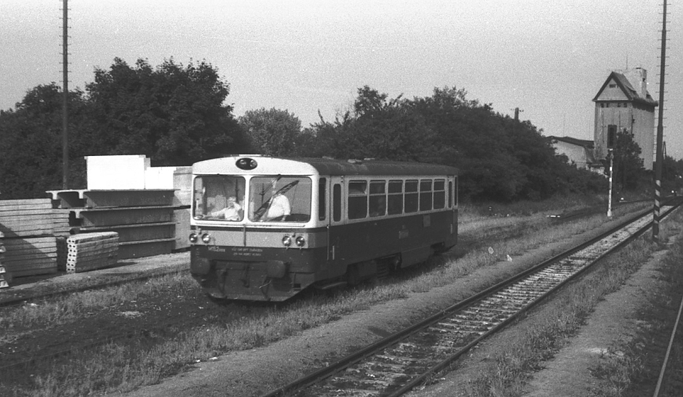 M152.0038