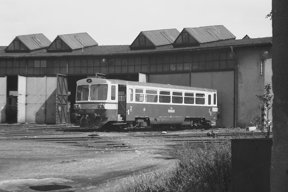 M152.0316