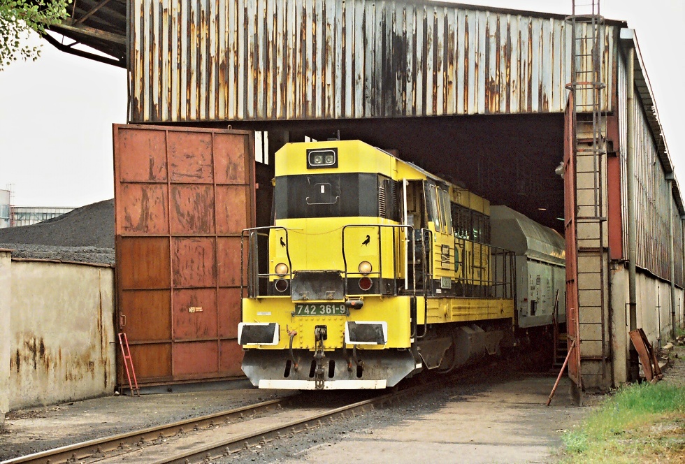 742 361-9