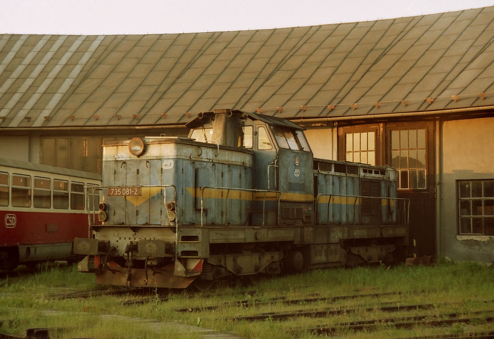 735 081-2
