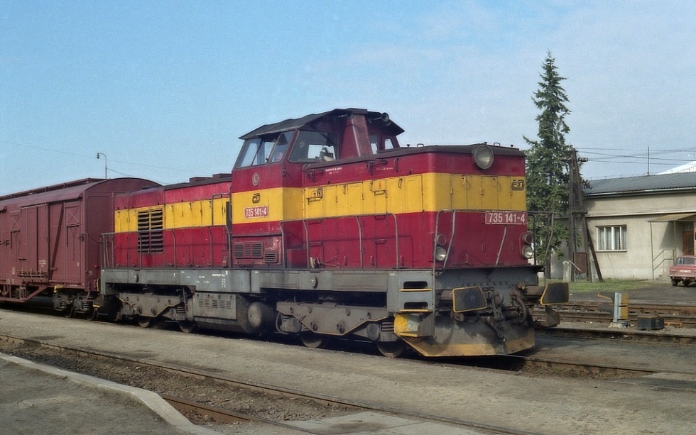 735 141-4
