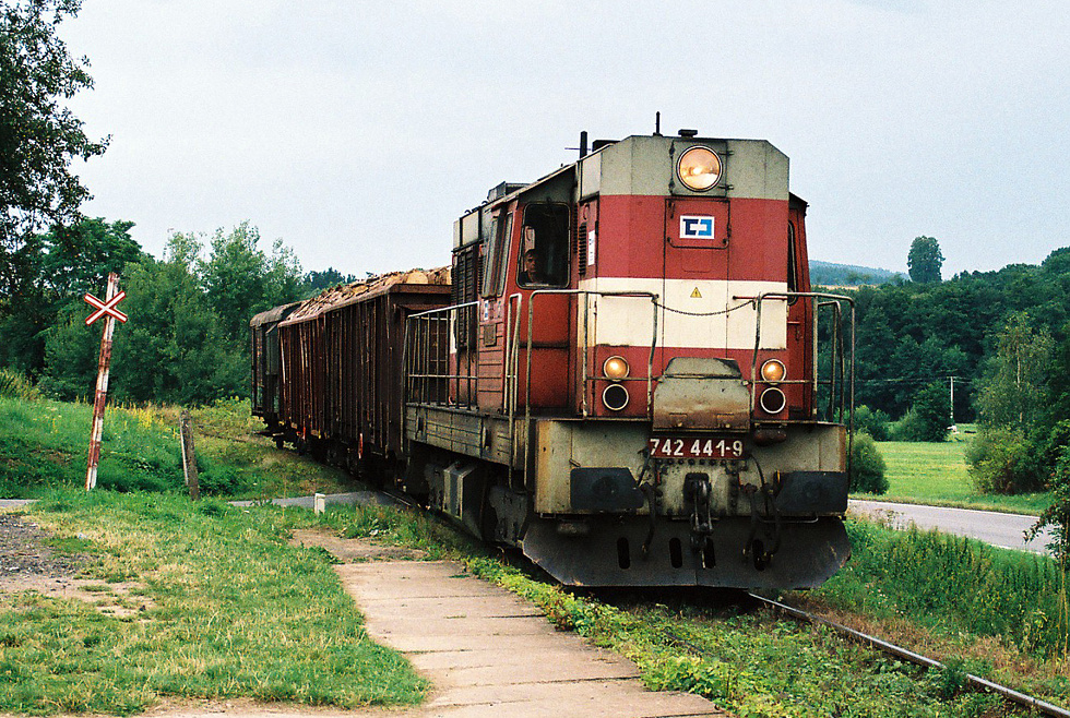 742 441-9