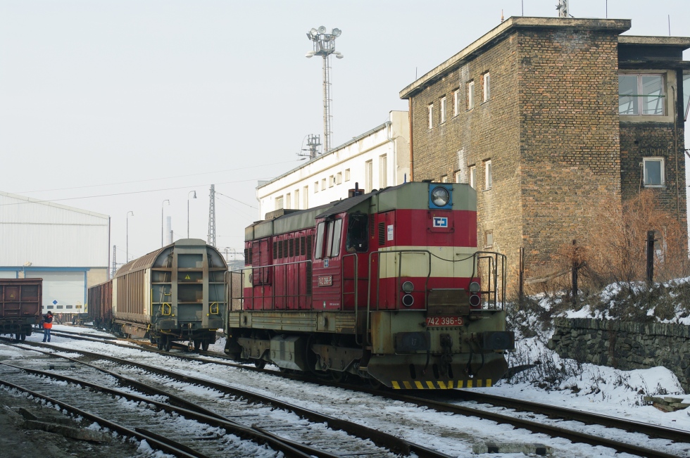 742 396-5