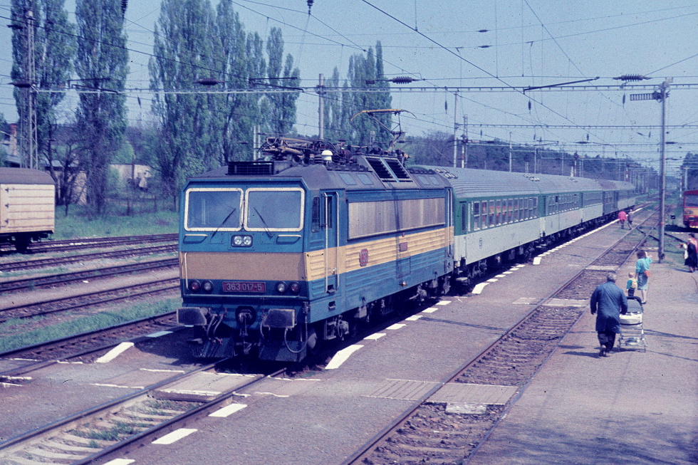 363 017-5