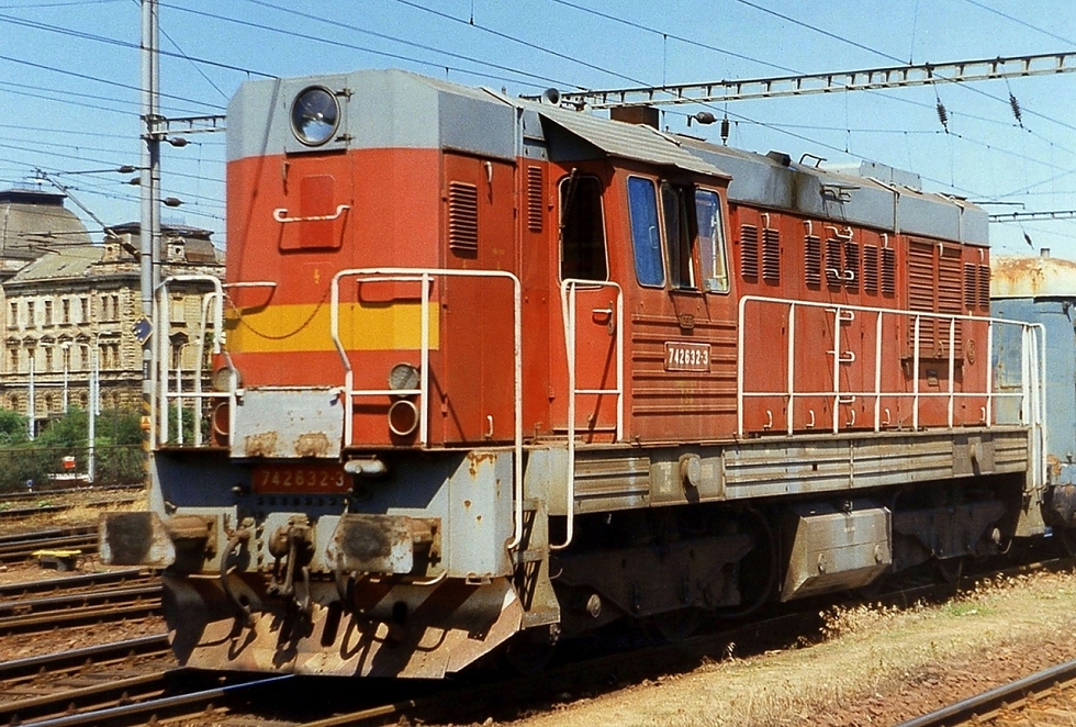 742 632-3