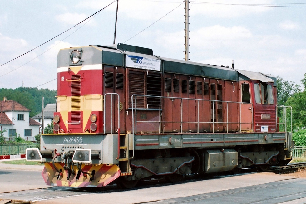 742 645-5