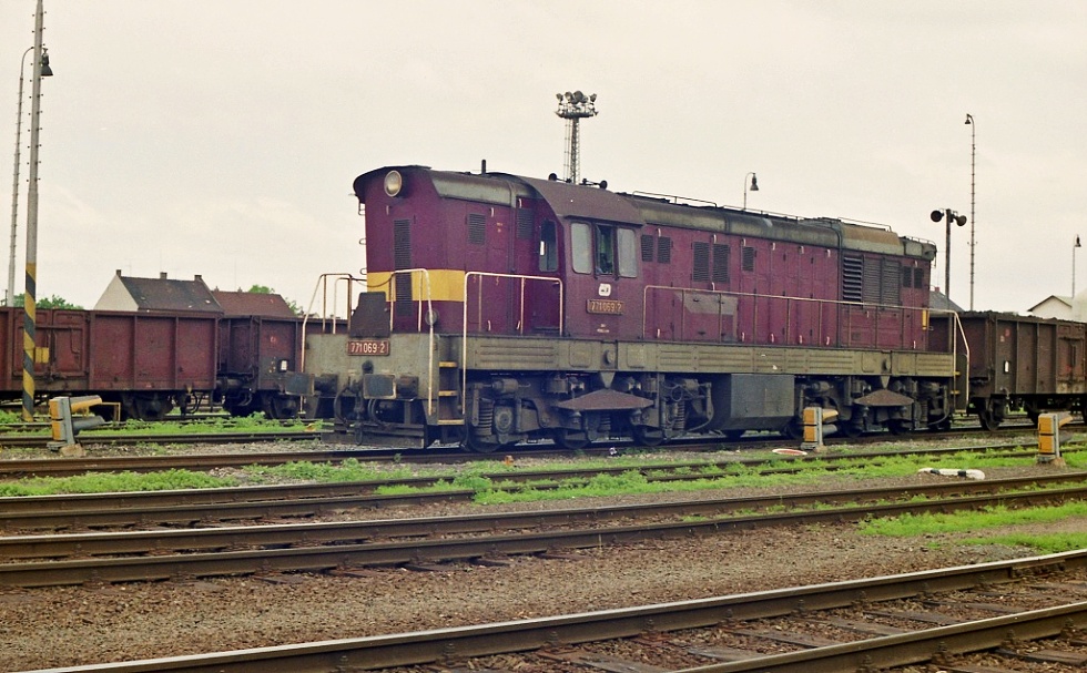 771 069-2