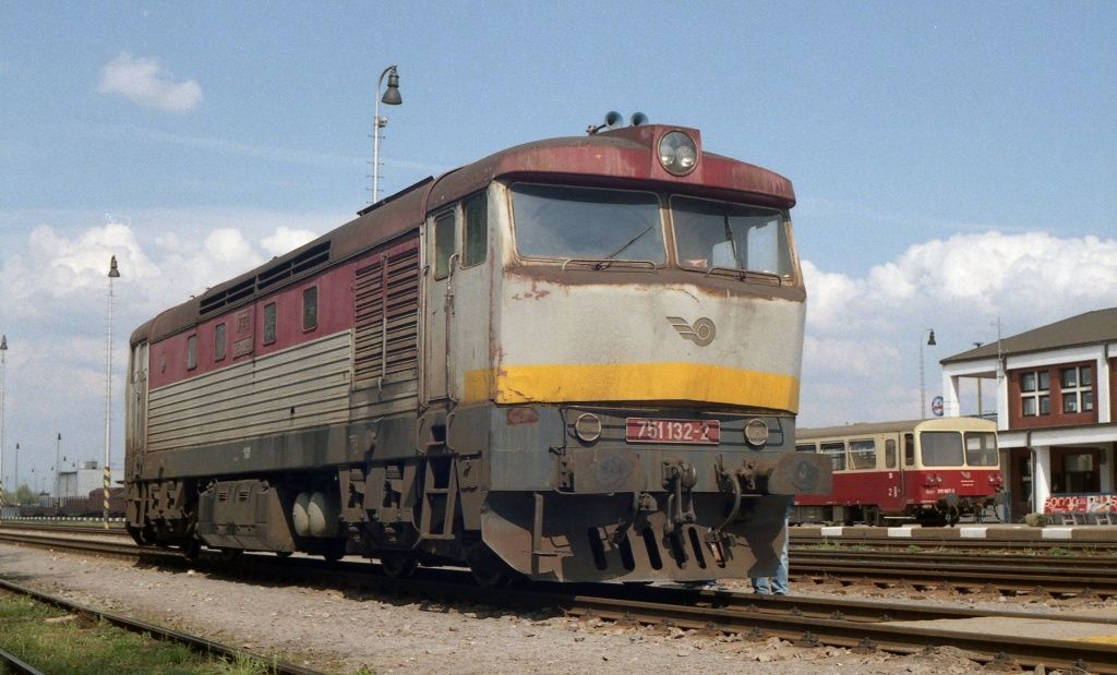 751 132-2