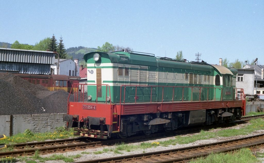 771 054-4