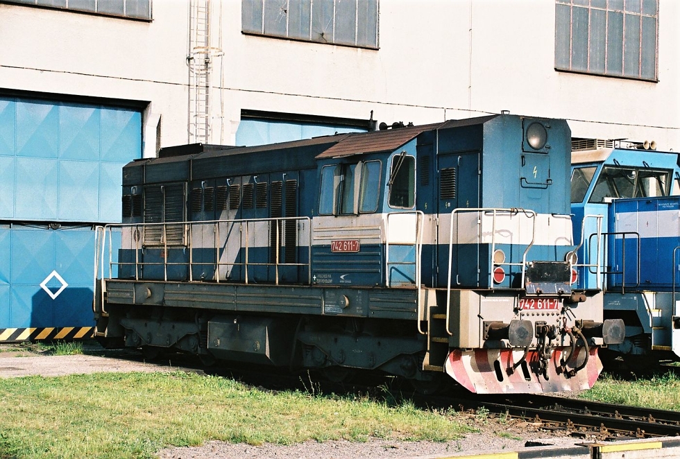 742 611-7