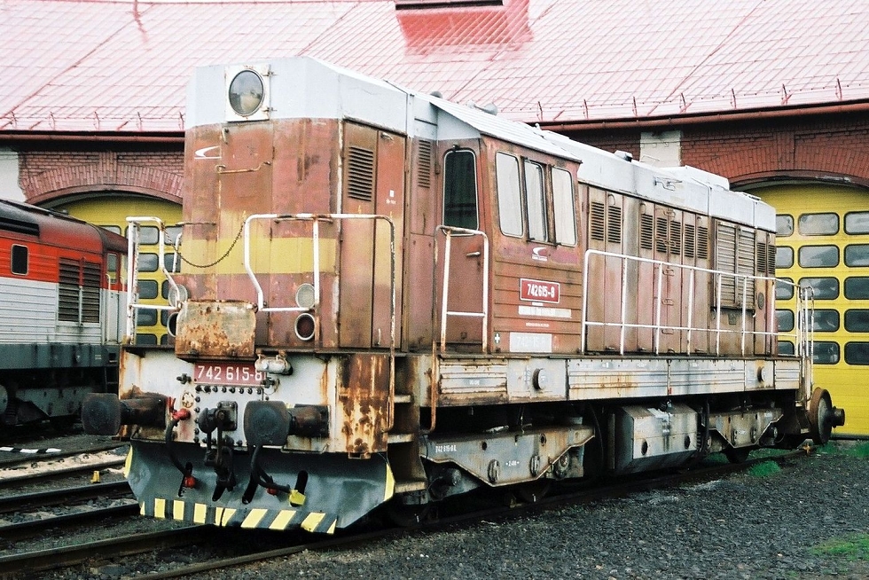 742 615-8