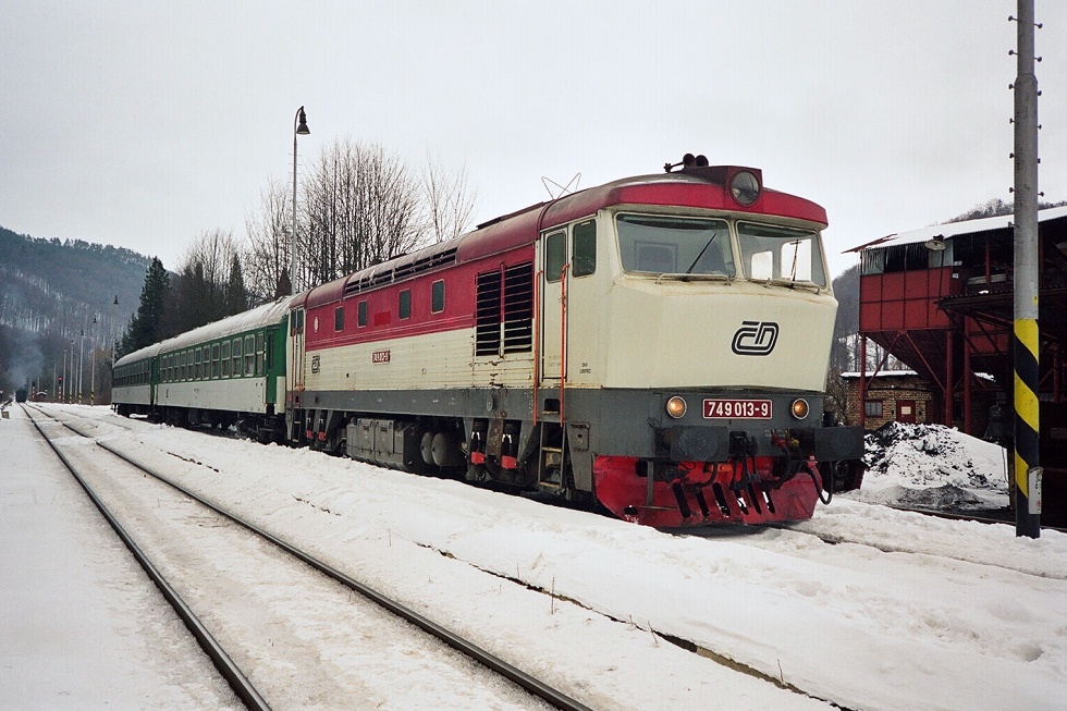 749 013-9