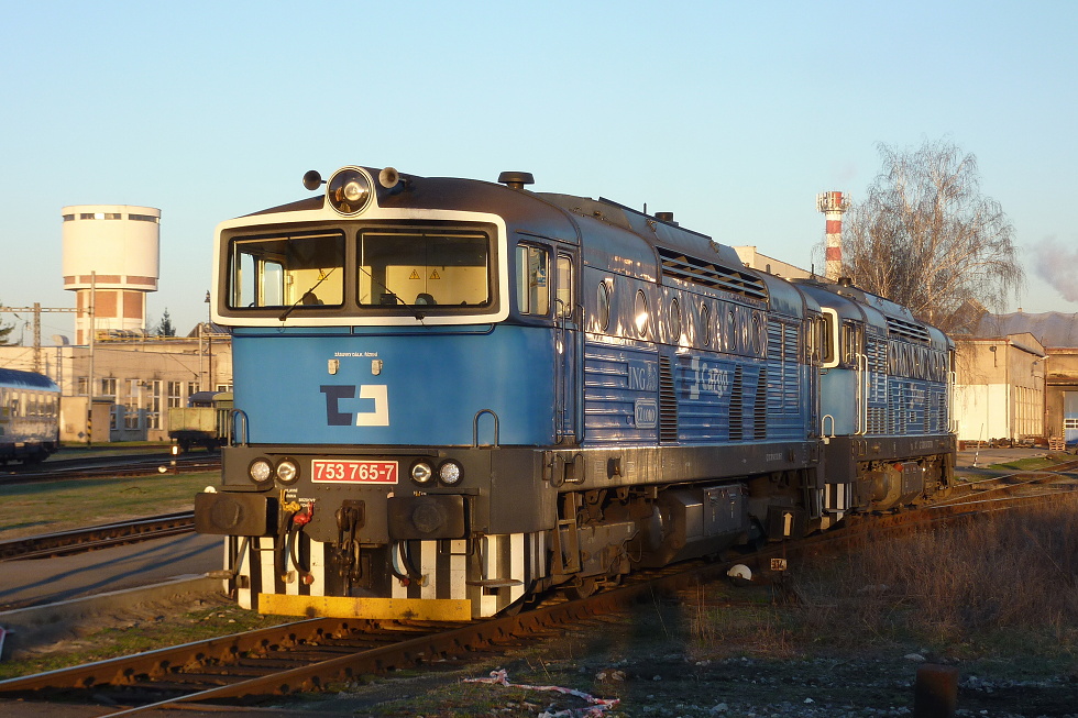 753 765-7