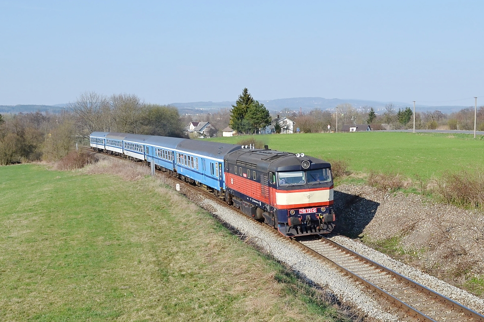 749 121-0