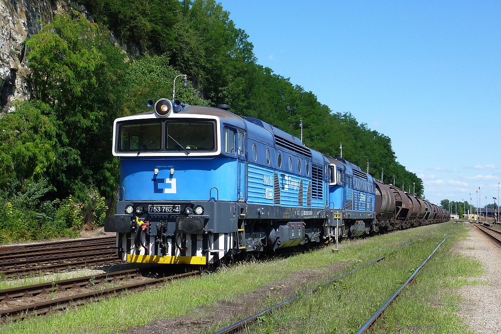 753 762-4