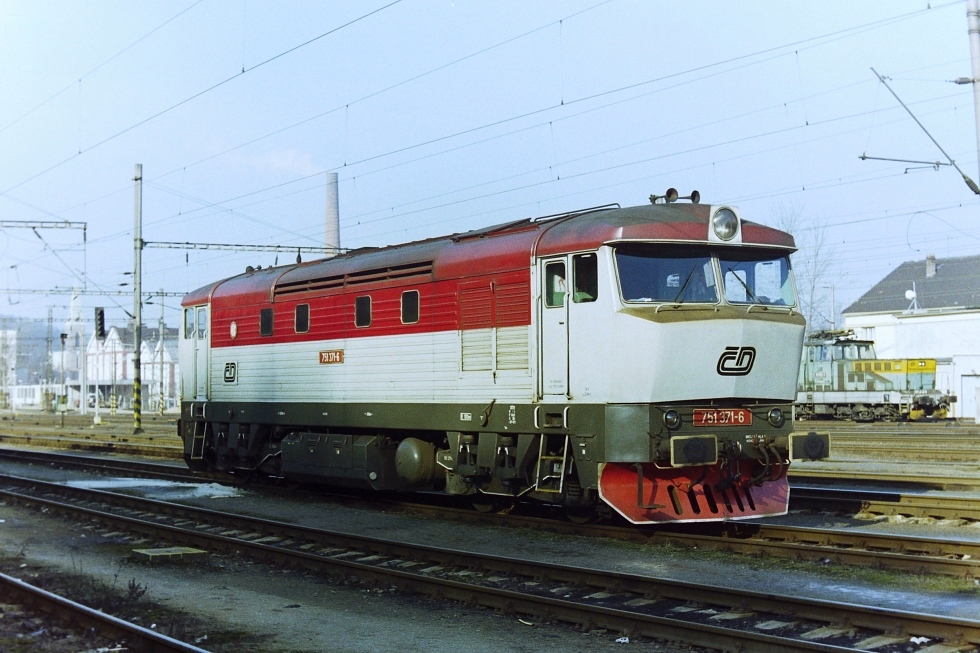 751 371-6