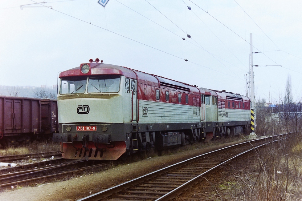 751 167-8
