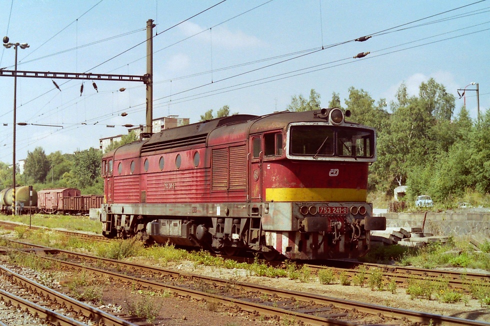 753 241-9