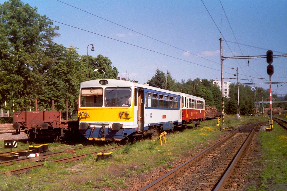 810 157-8