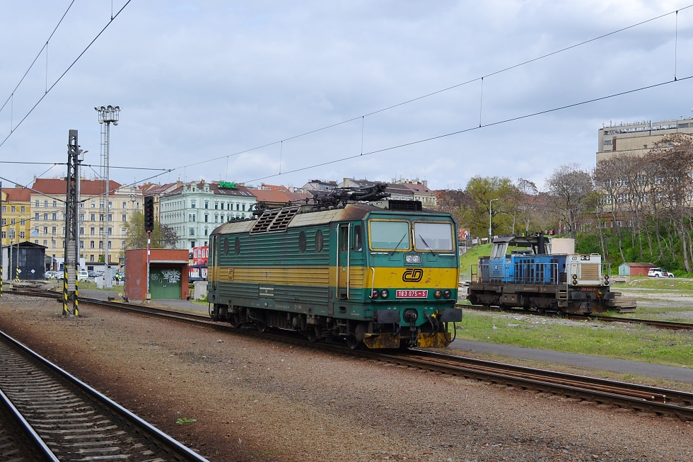 163 075-5